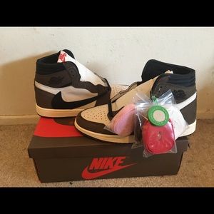 Travis Scott Retro High Jordan 1